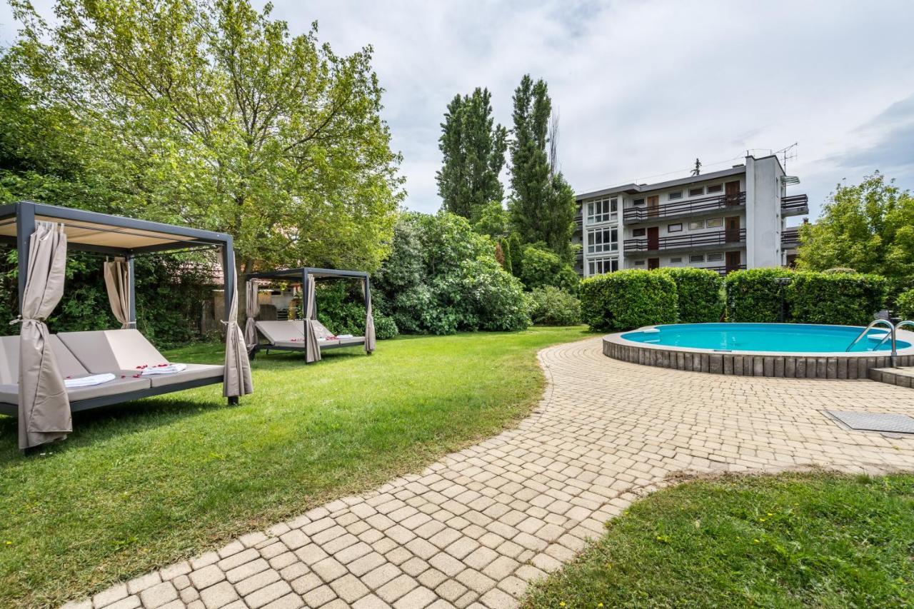 Hotel Clariss Balatonalmádi Exterior foto